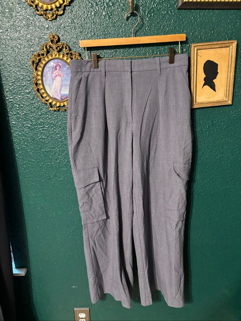 Abercrombie and Fitch Gray Cargo Trousers Size 10